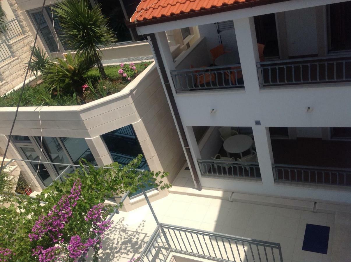Beach Penthouse Diamond Omiš Exteriér fotografie