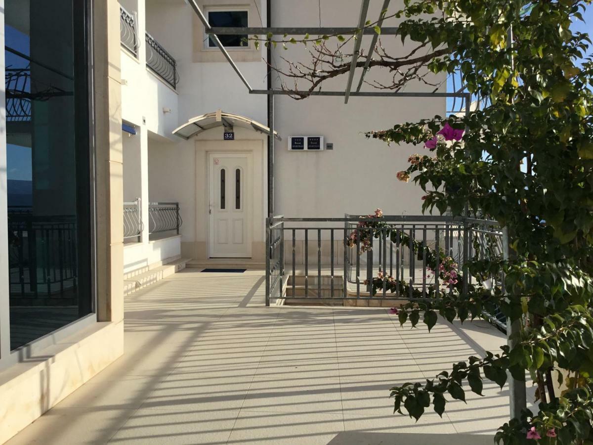 Beach Penthouse Diamond Omiš Exteriér fotografie